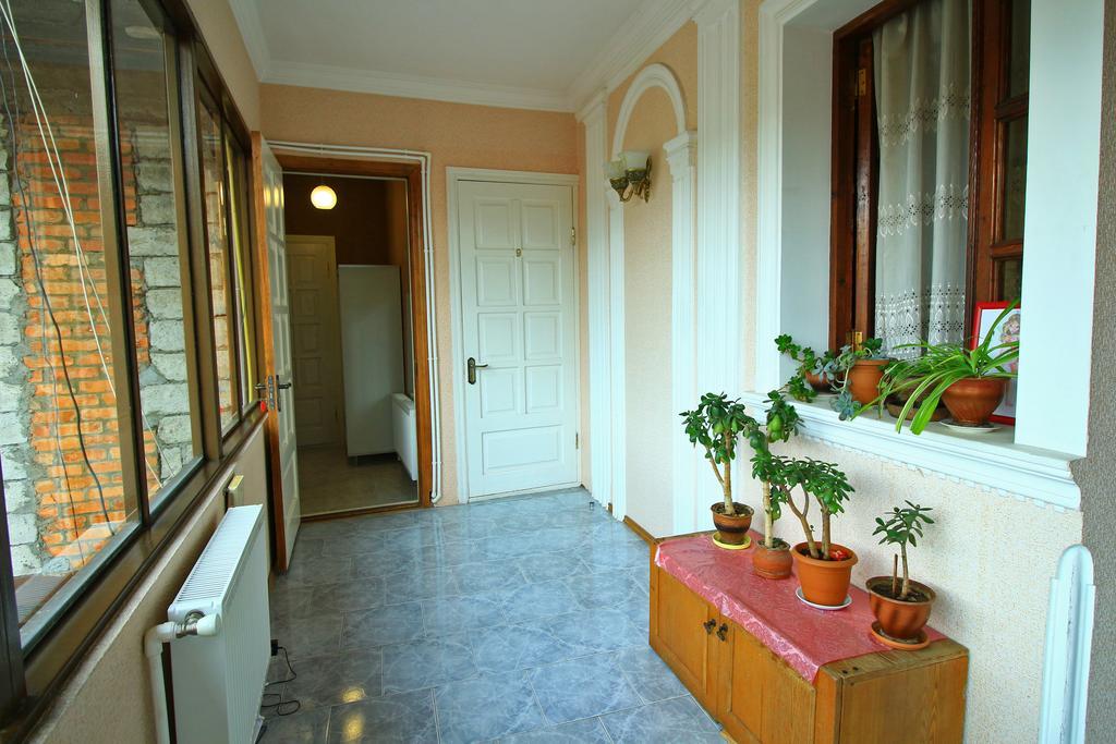 Babilina Hotel Tbilisi Exterior photo